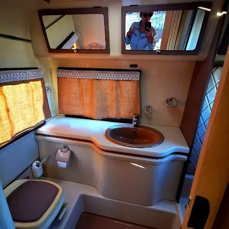 Rent A 'Le Voyageur' Camper Van With Blue Classics * 포티마오