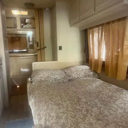 Rent A 'Le Voyageur' Camper Van With Blue Classics Lyxtält *