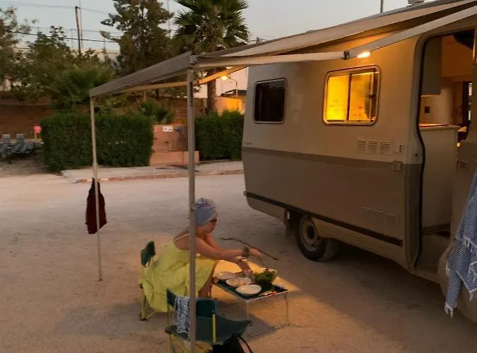 Rent A Blueclassics 's Campervan Le Voyageur In Algarve Au Portugal Luxury tent *